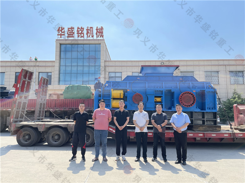 破碎河卵石用什么機器？能用大型對輥破碎機嗎？